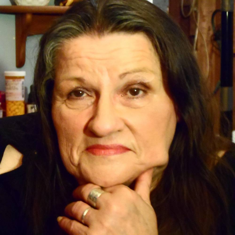 Meet your Posher, Jeanne